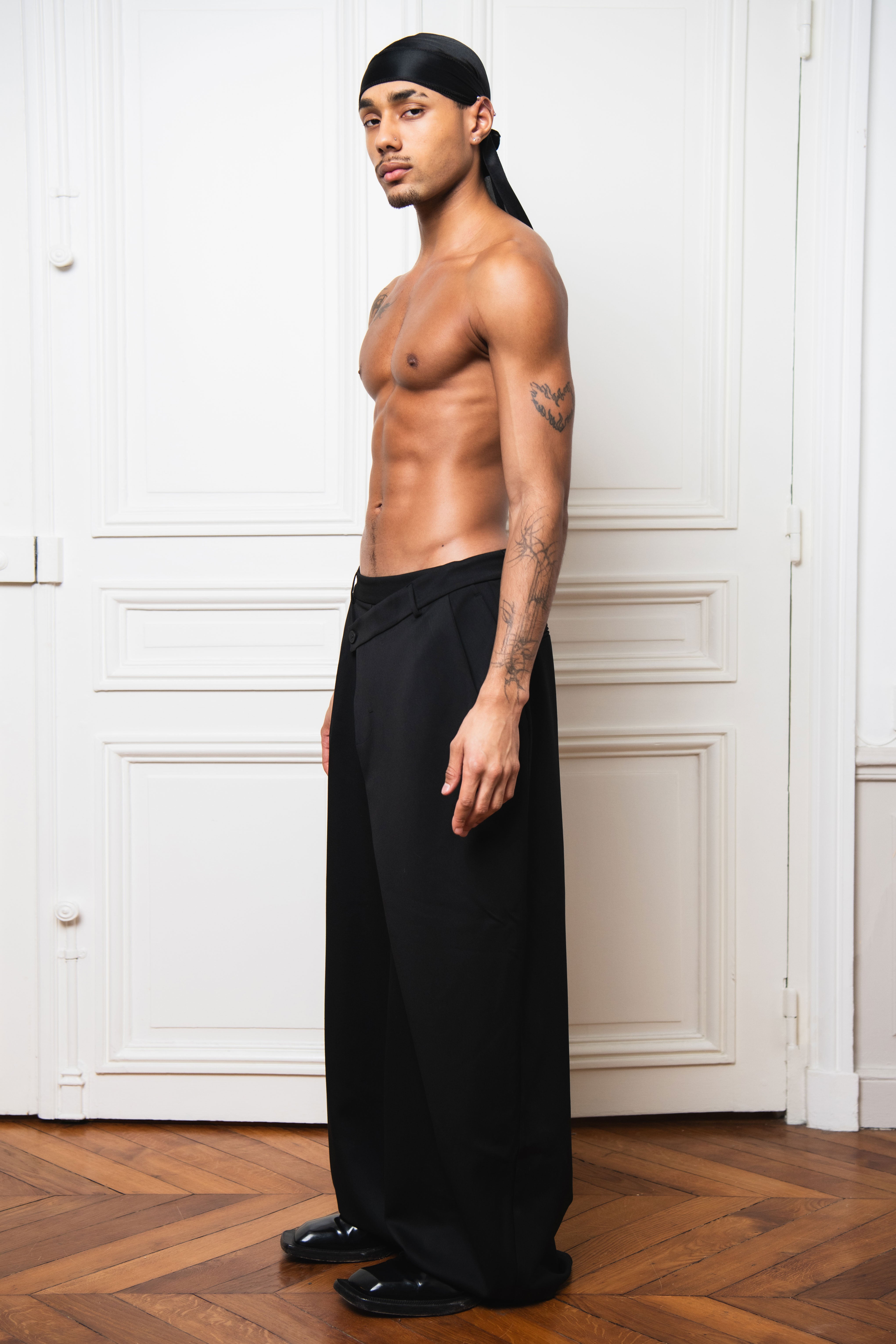 Younis Pants Black