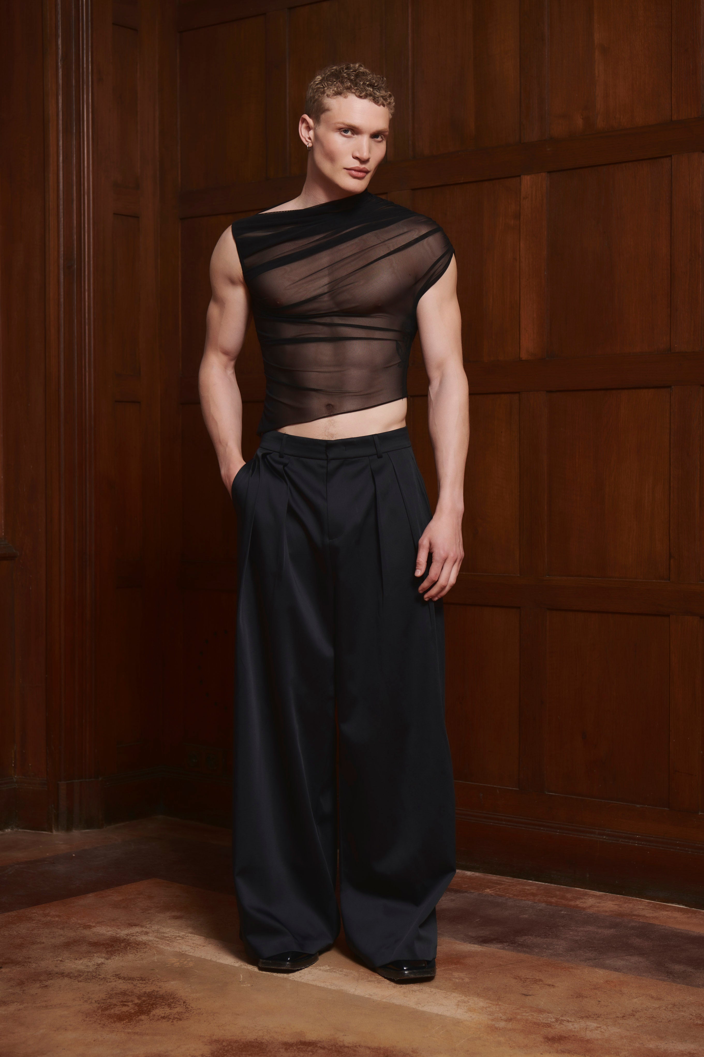 Leandar Top Black Mesh