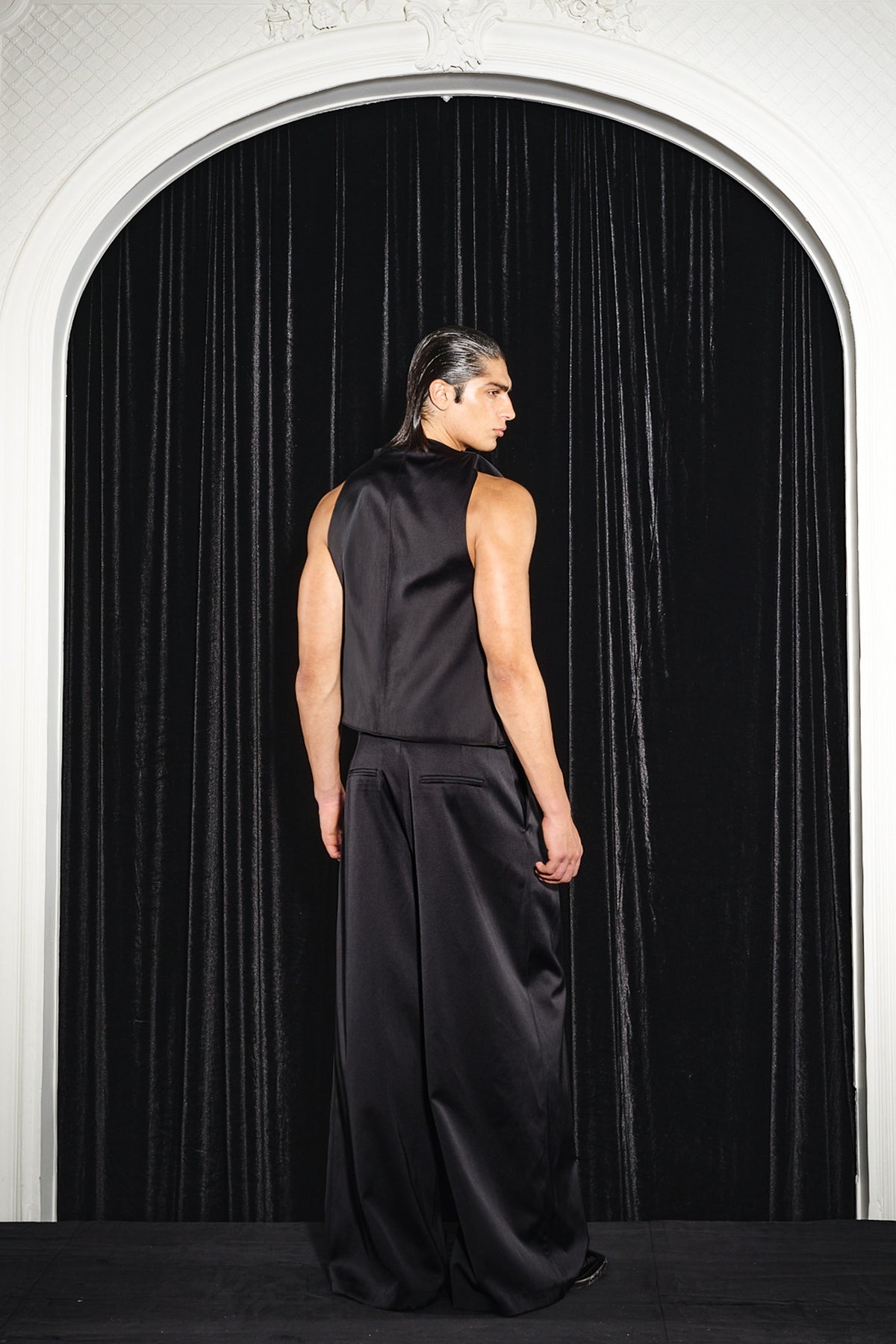 Connor Top Black