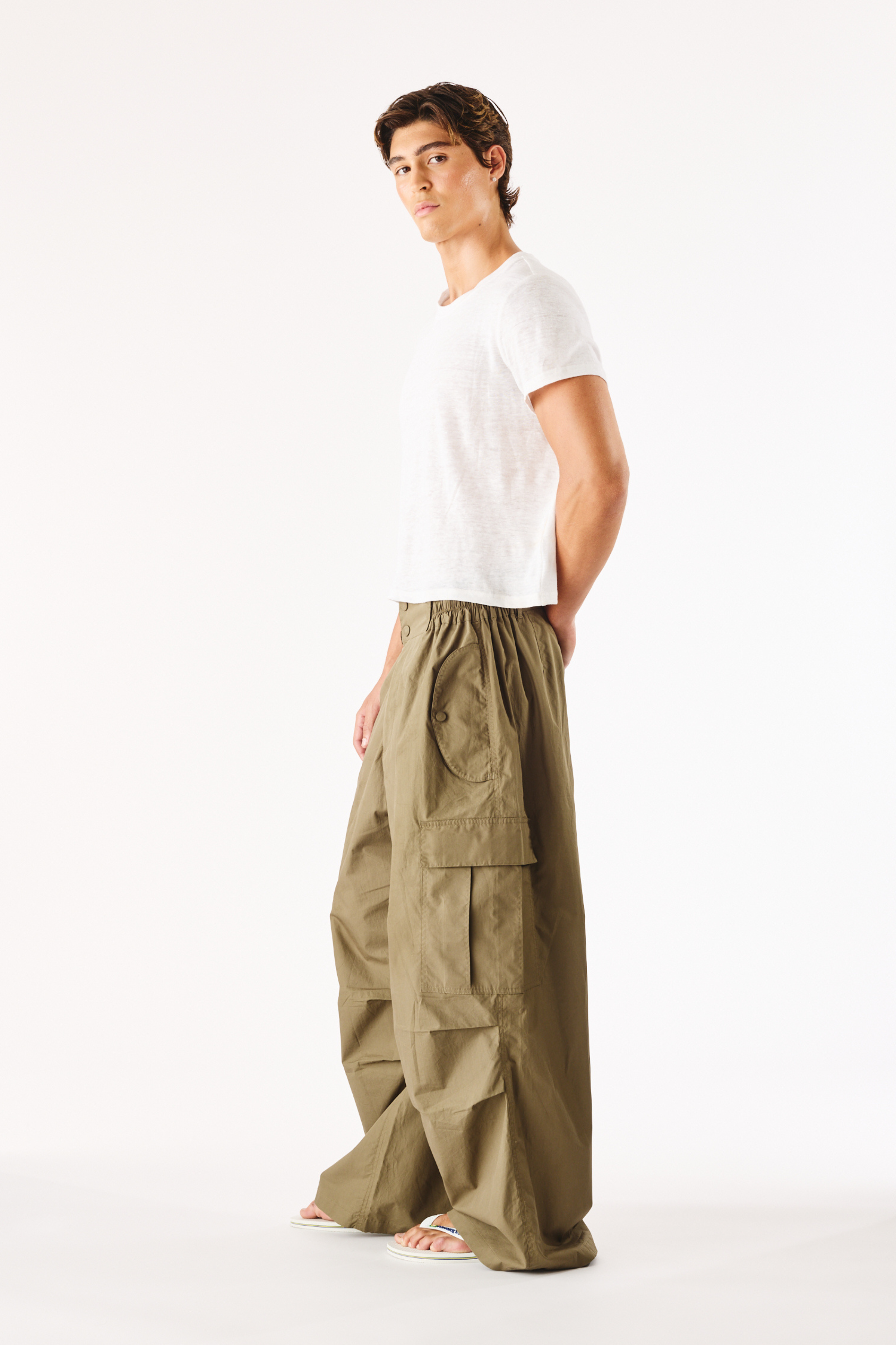 Gague Cargo Pants Khaki