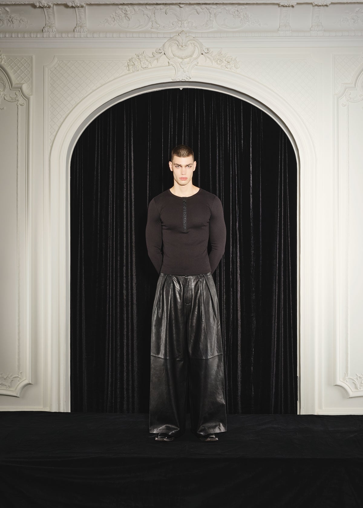 Oben Long Sleeve Black