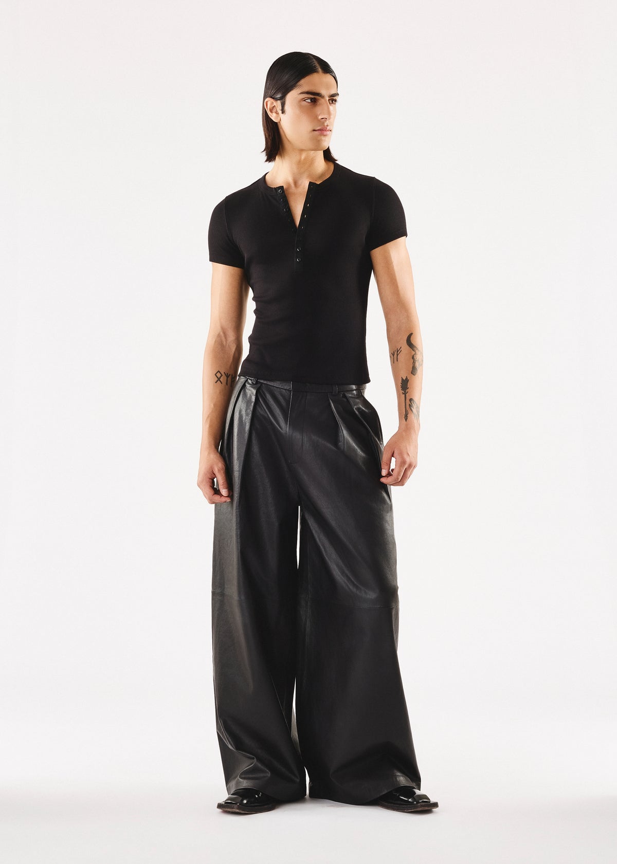 Oben Short Sleeve Black