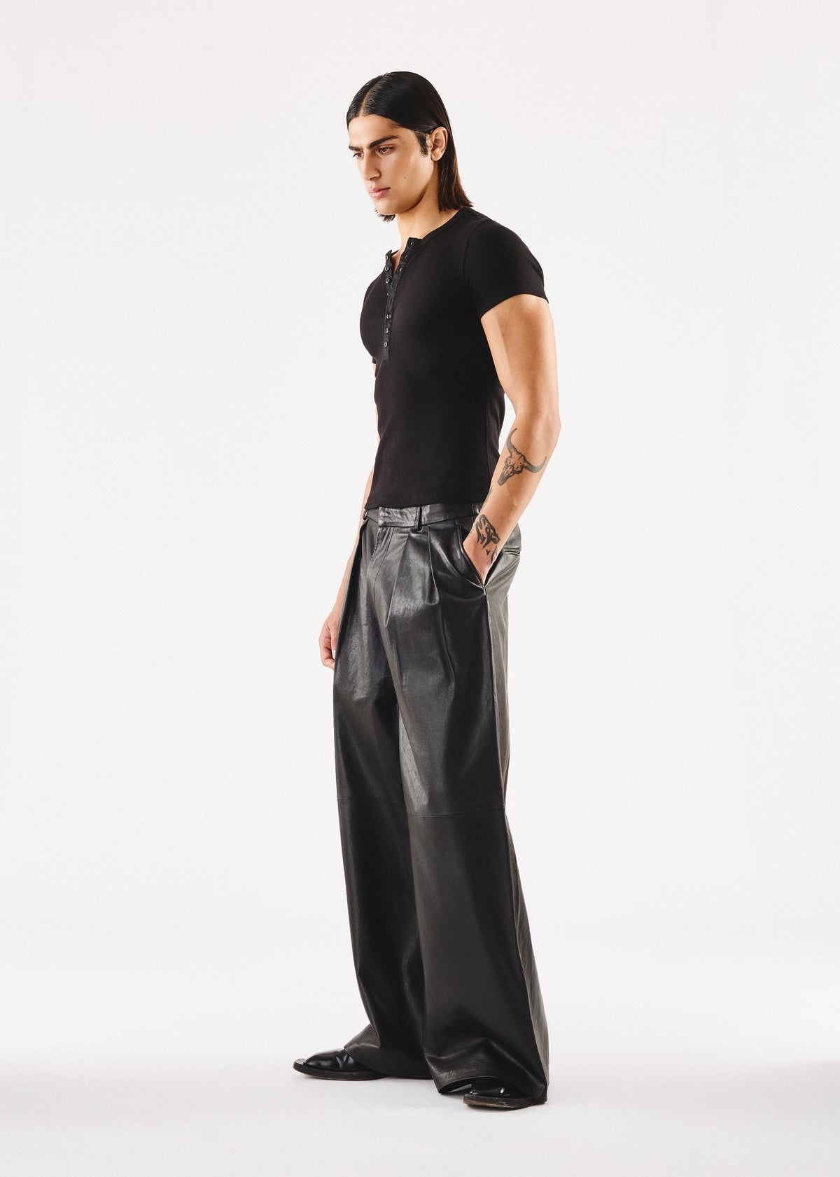 Oben Short Sleeve Black