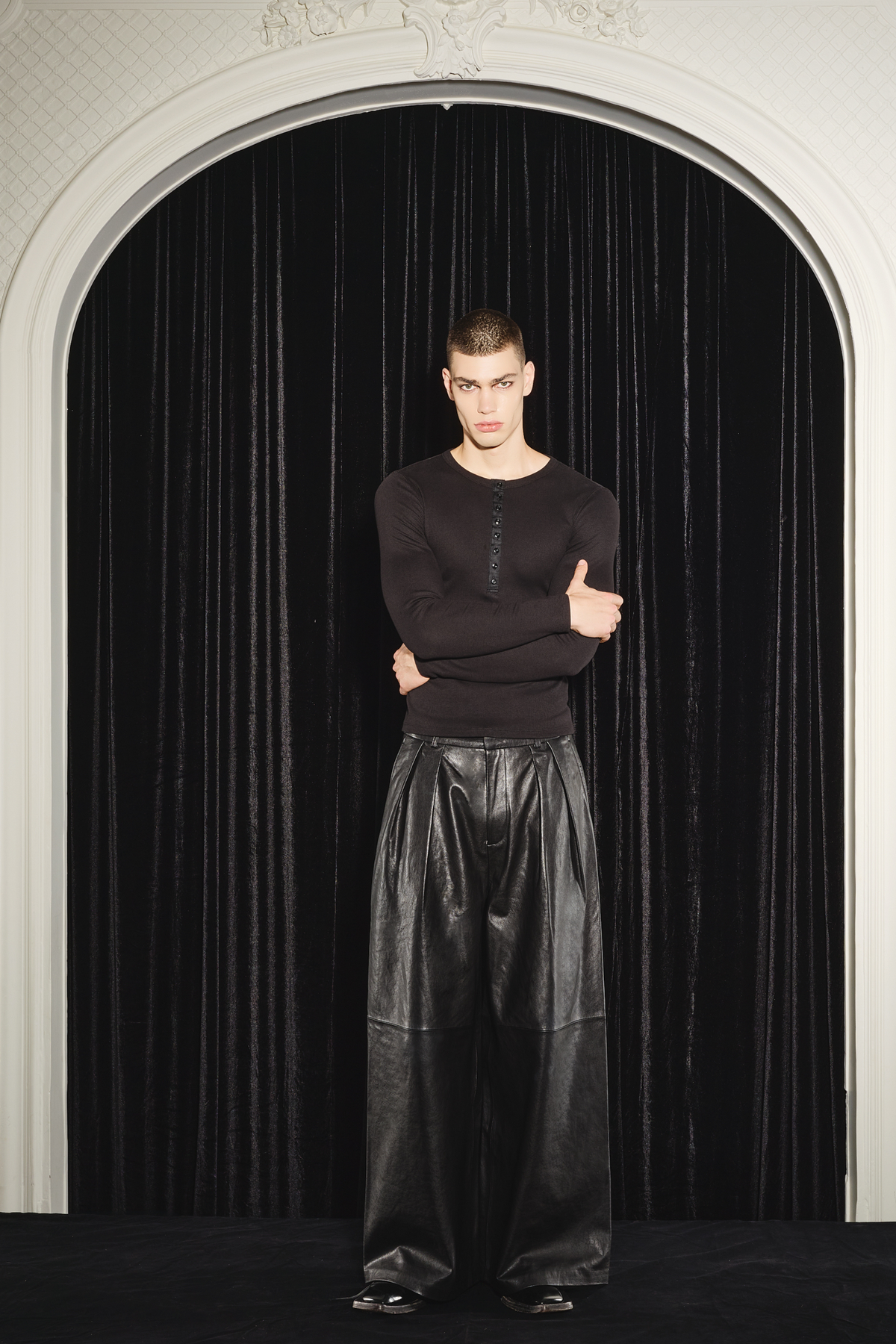 Oben Long Sleeve Black