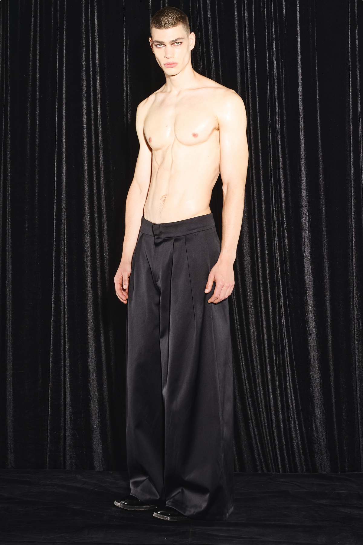Erroton Pants Black