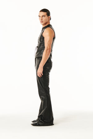 
            
                Load image into Gallery viewer, Sylas Black Leather
            
        