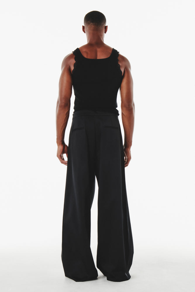 Max Tank Black