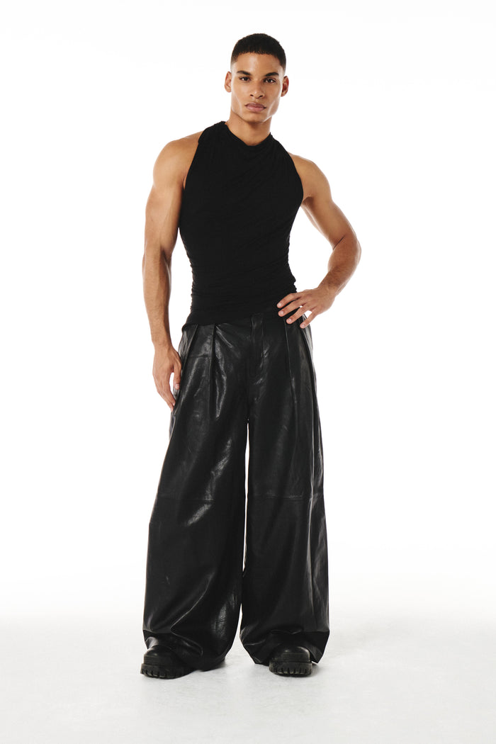 Loukas Top Black
