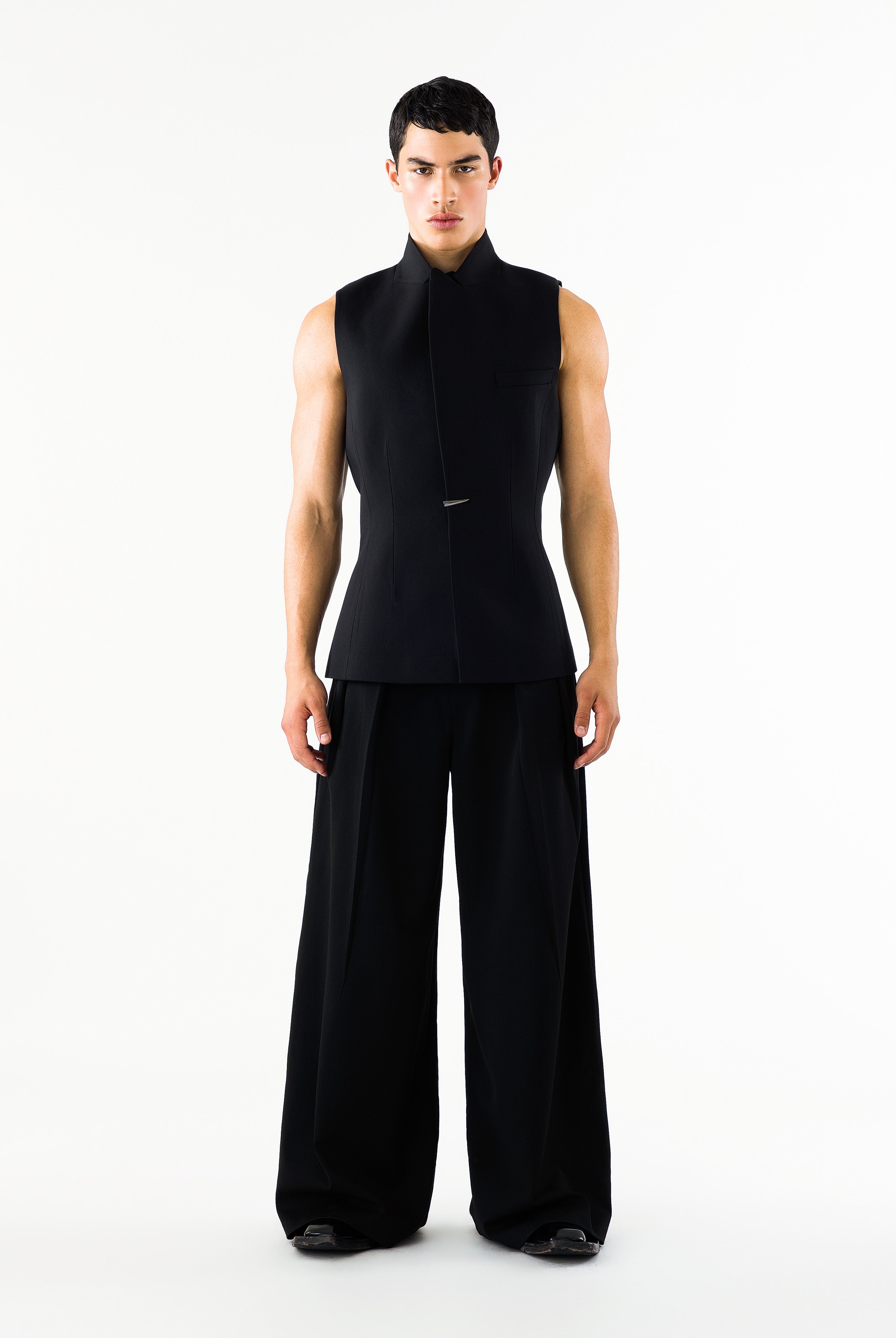 Aslan Sleeveless Blazer Black