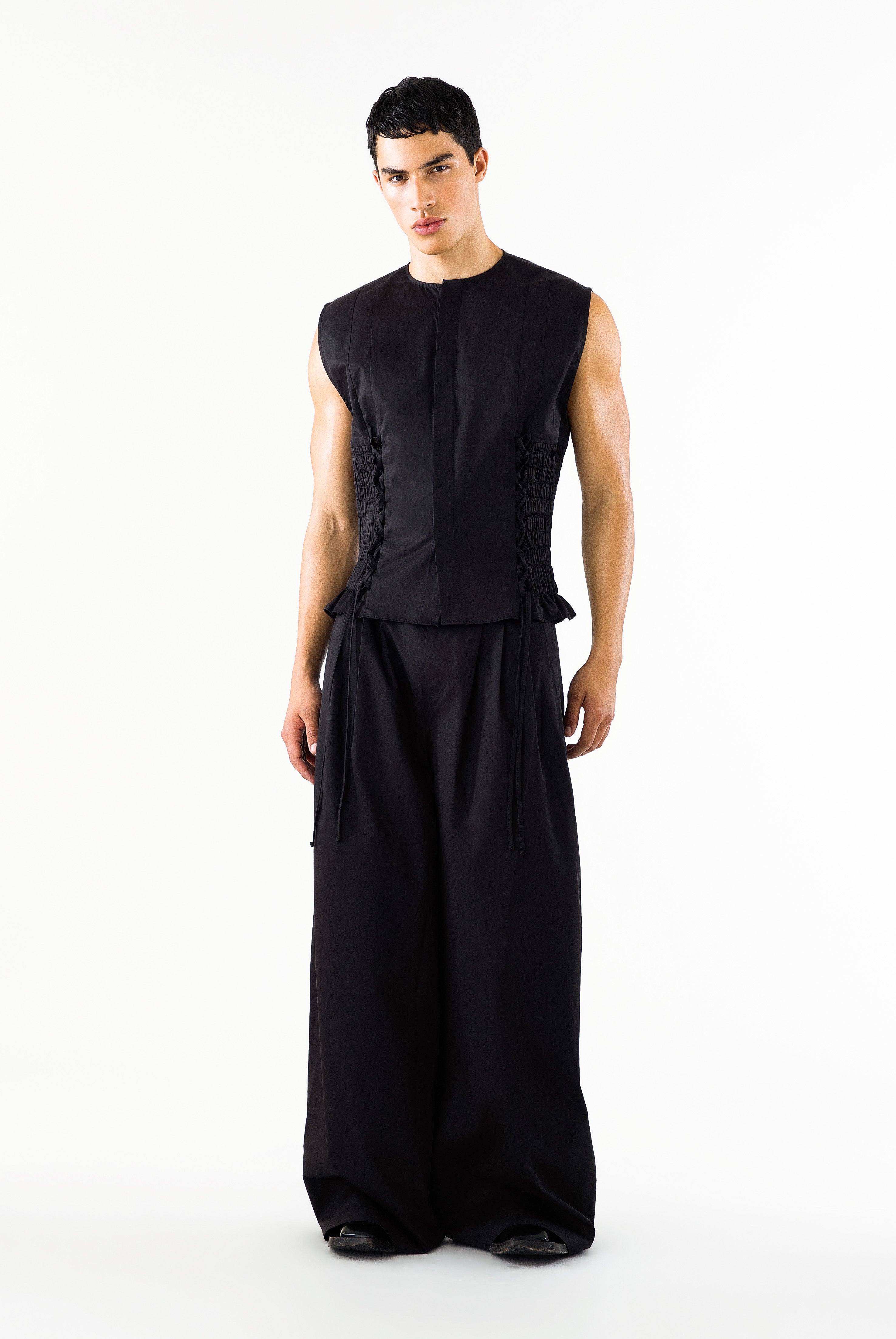 Syro Pants Black