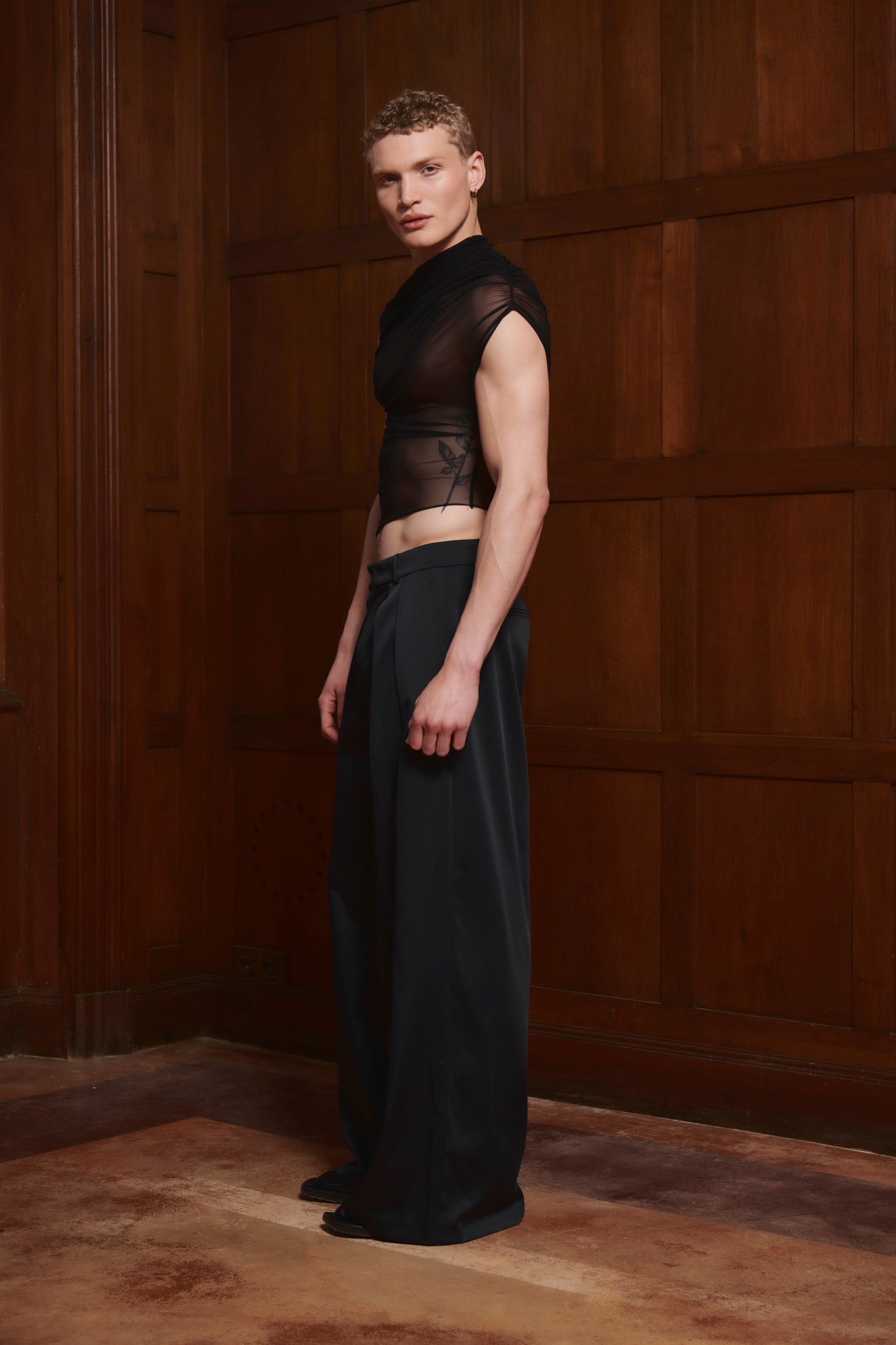 Leandar Top Black Mesh