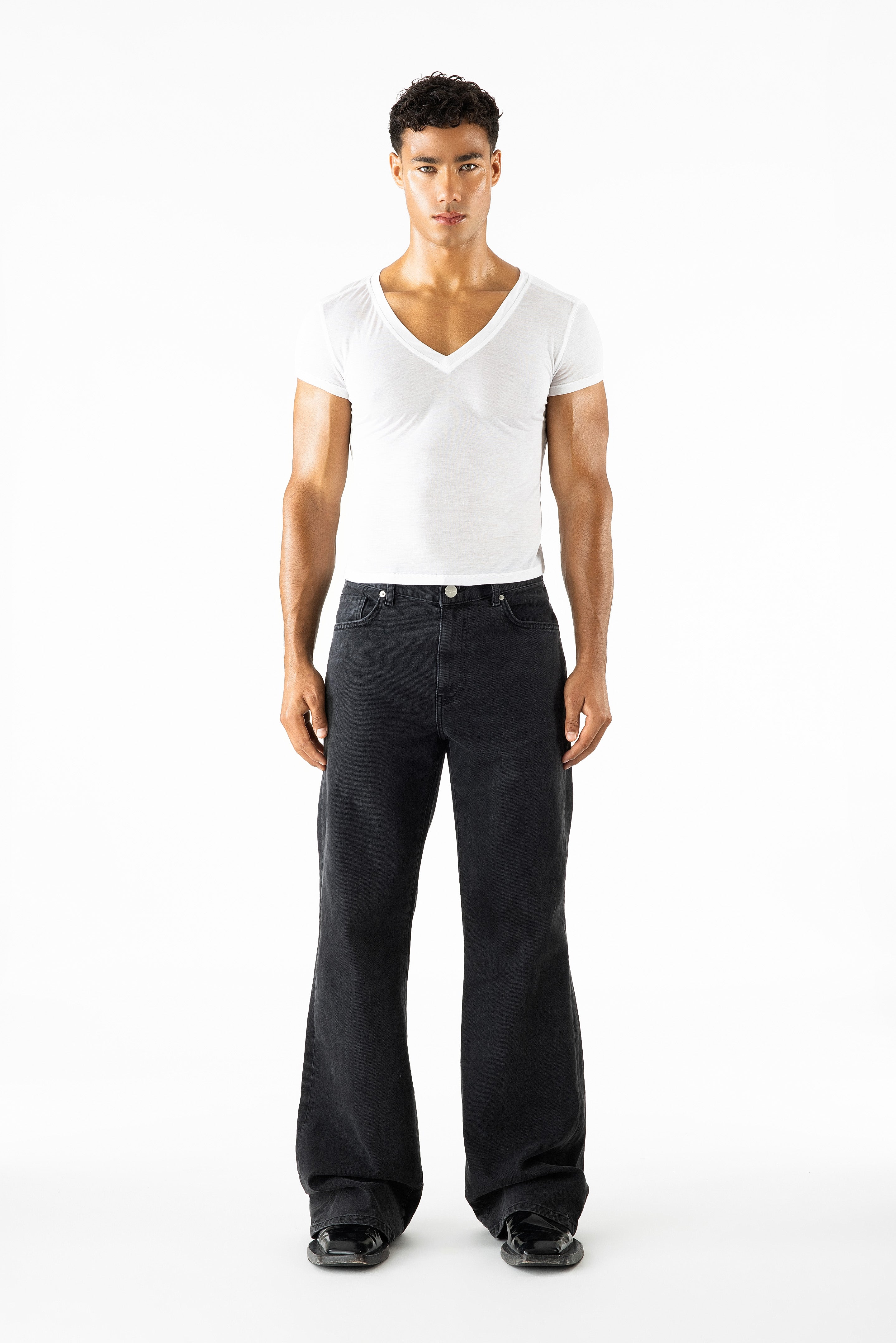 Omario Tee White