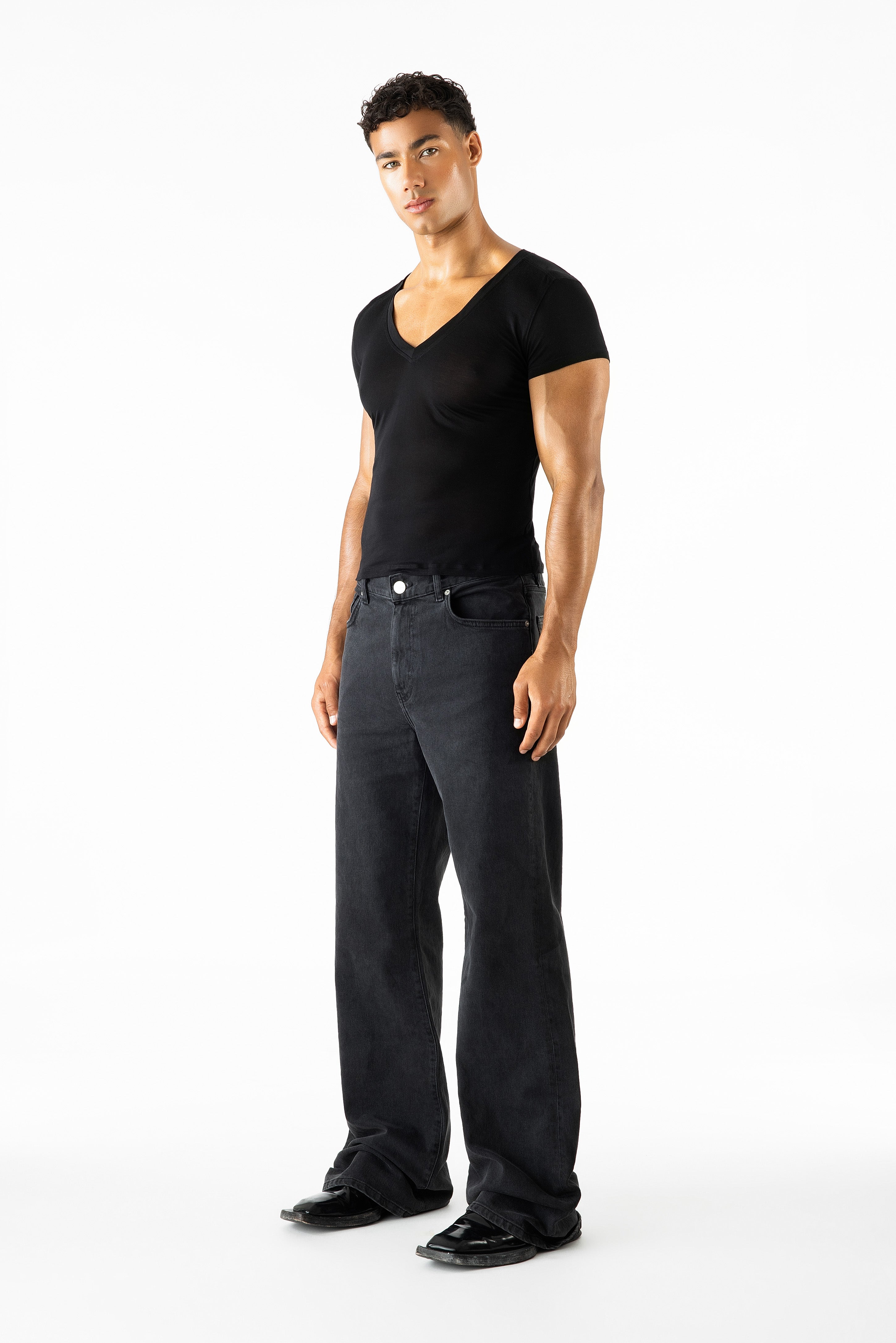 Omario Tee Black