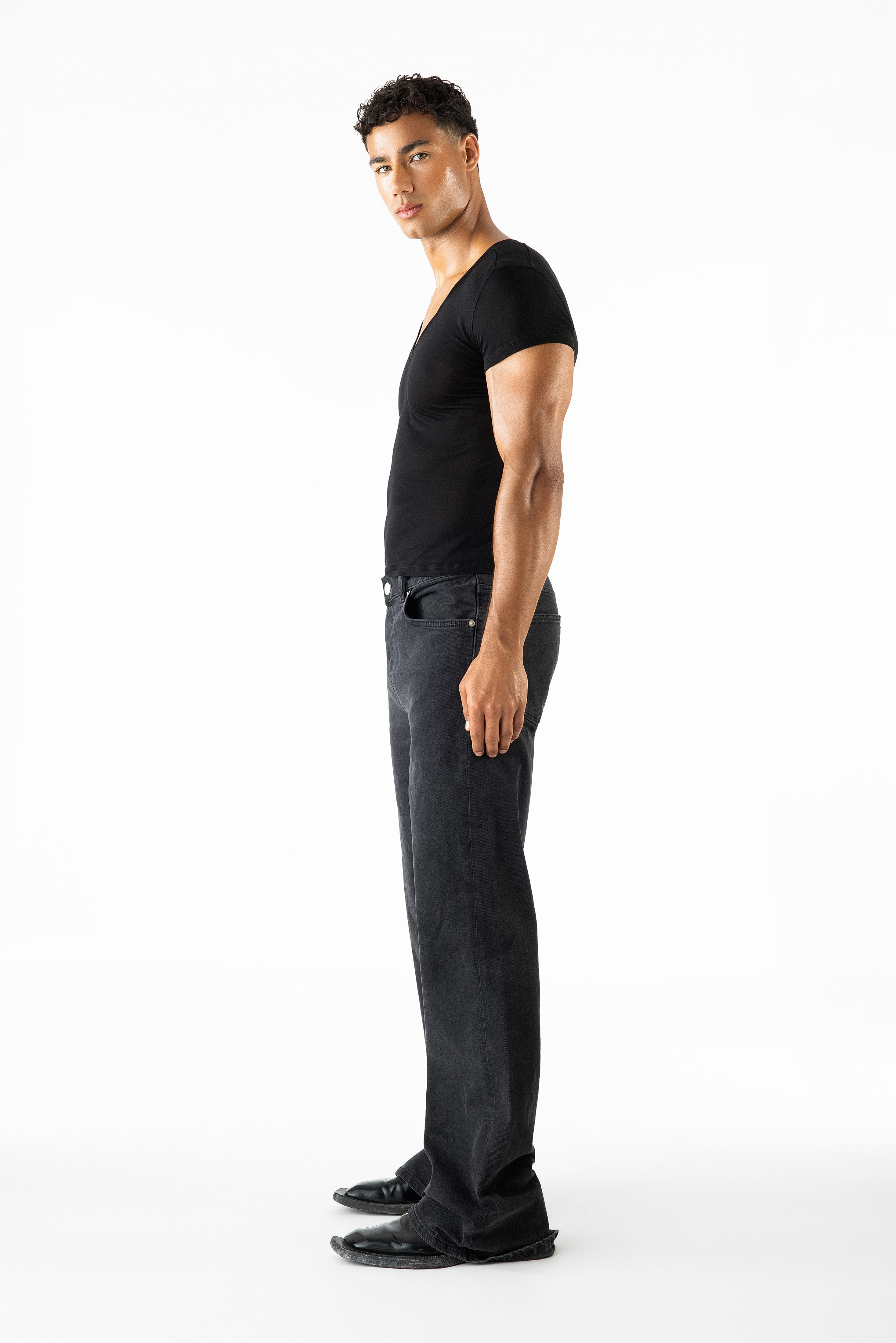 Omario Tee Black