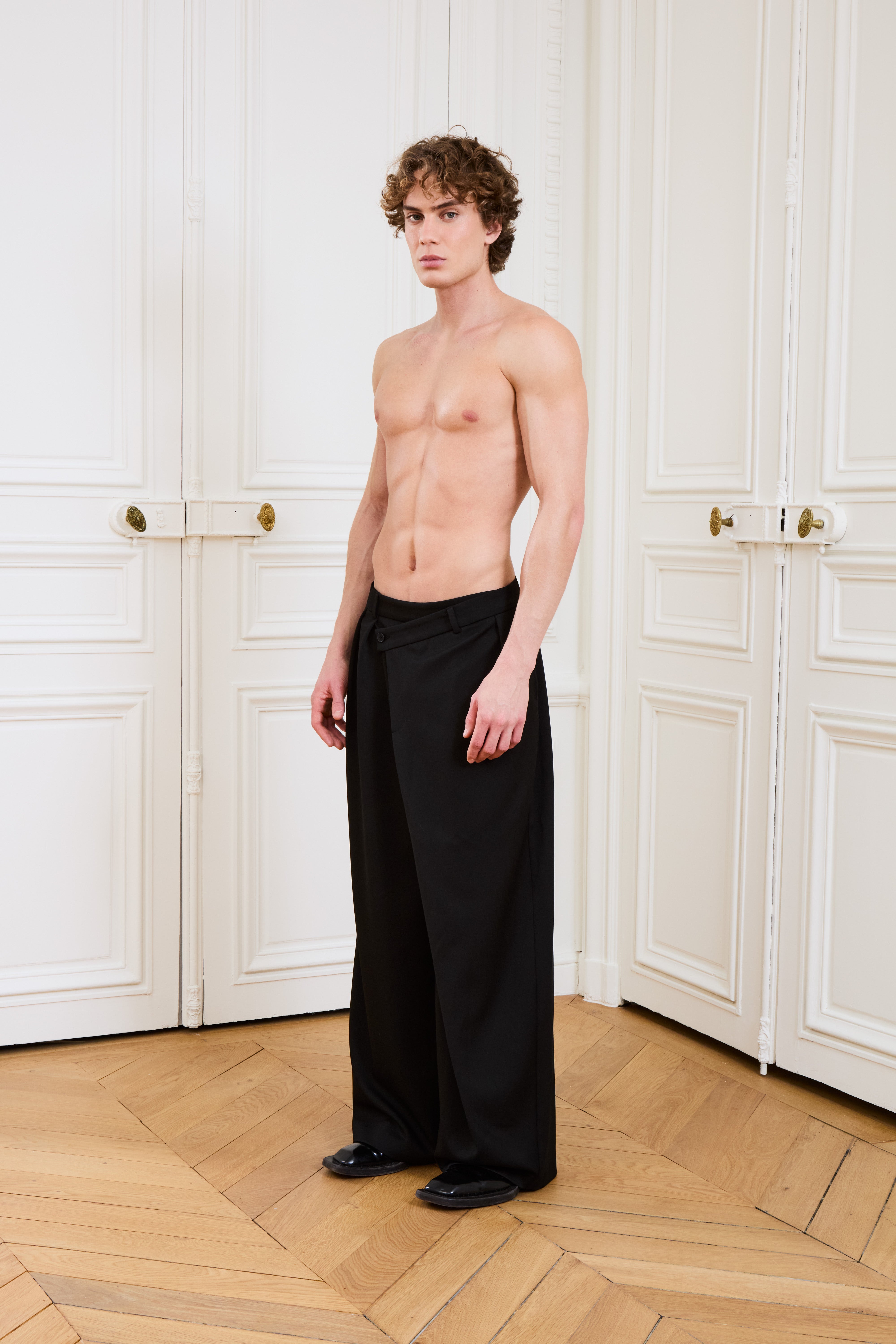 Younis Pants Black