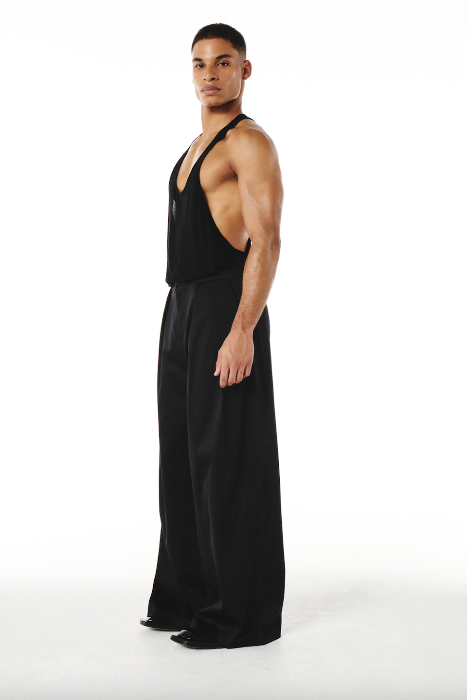 Miles Tank Black